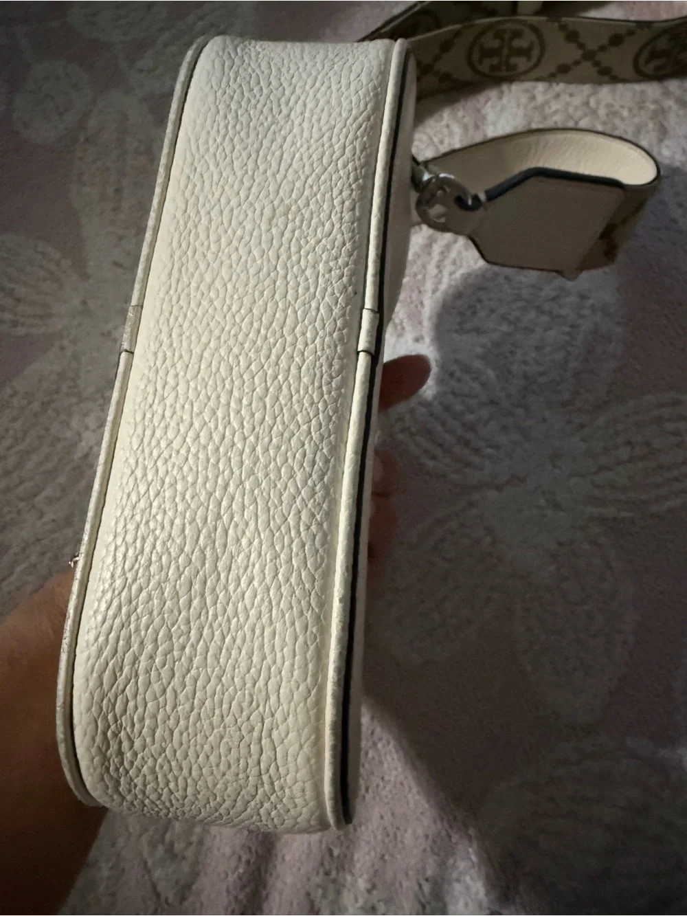 Tory Burch compact ivory